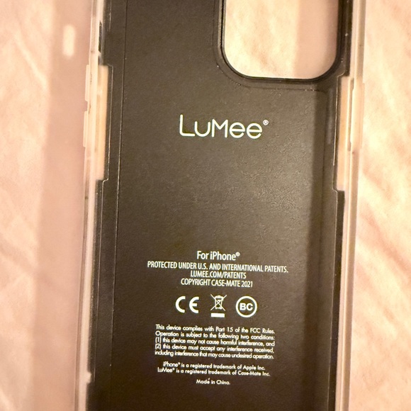 Lumee 13 Pro Max case - Picture 2 of 7